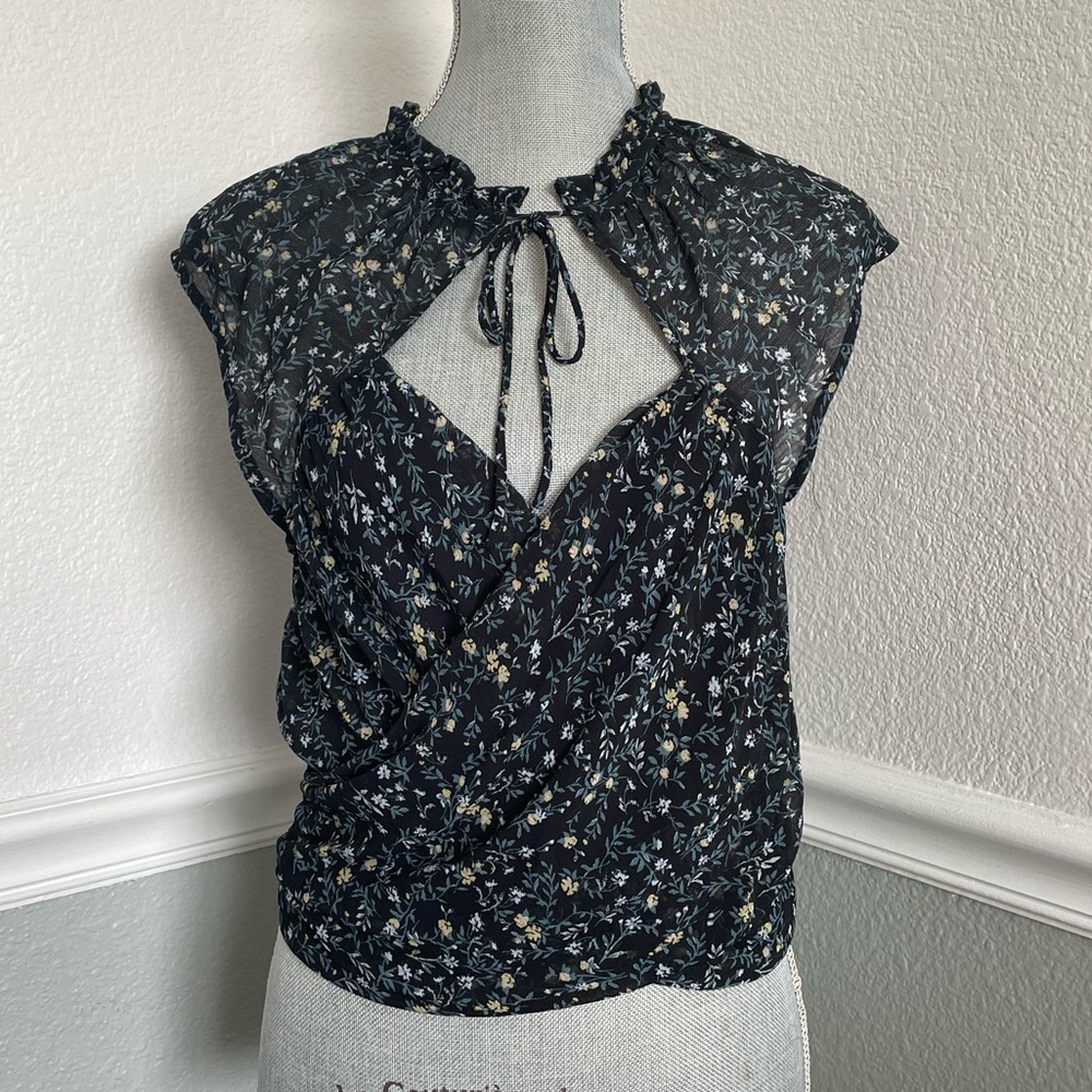 Free people cap sleeve blouse